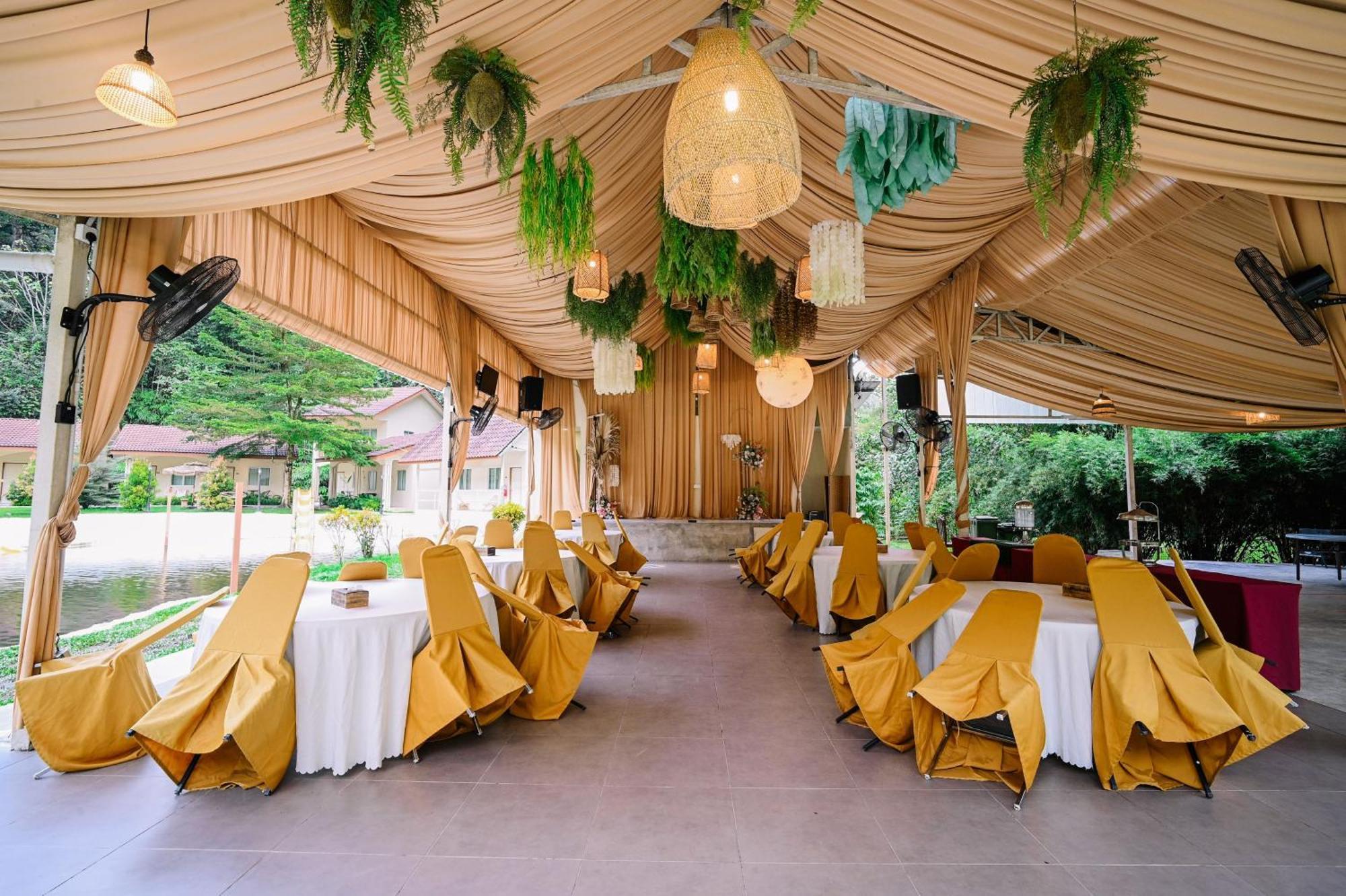 Lilla Rainforest Retreat - フル・ランガッ エクステリア 写真